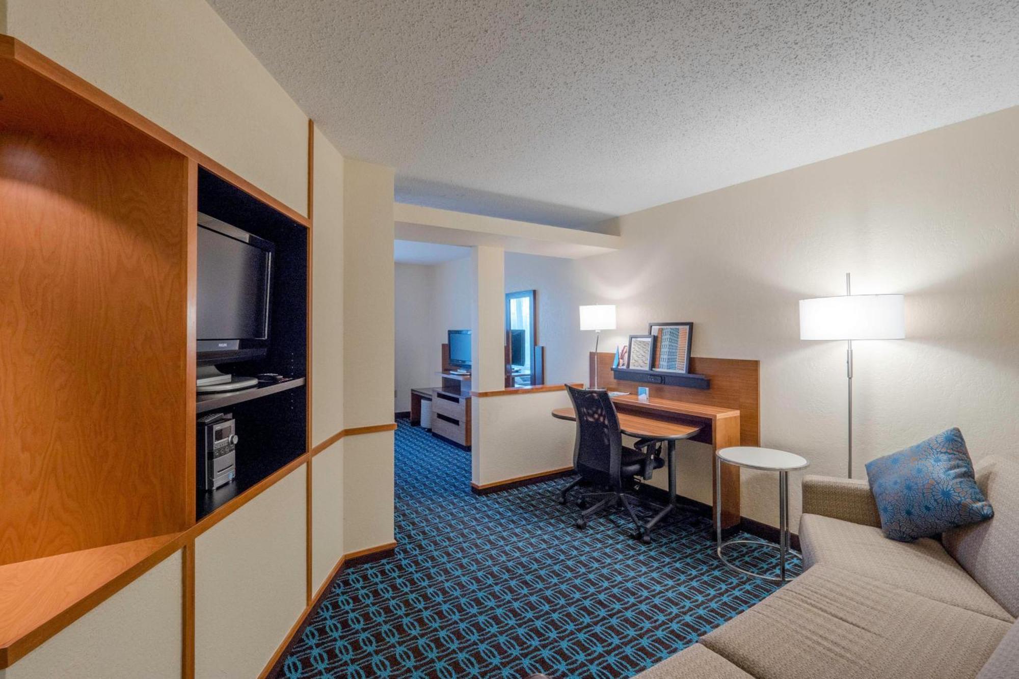 Fairfield Inn & Suites By Marriott Cleveland Streetsboro Exterior photo