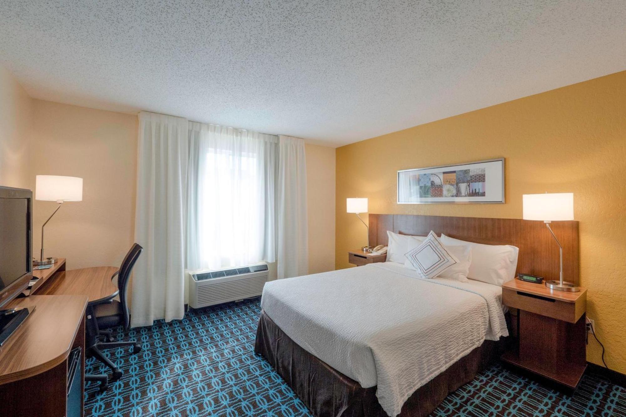 Fairfield Inn & Suites By Marriott Cleveland Streetsboro Exterior photo