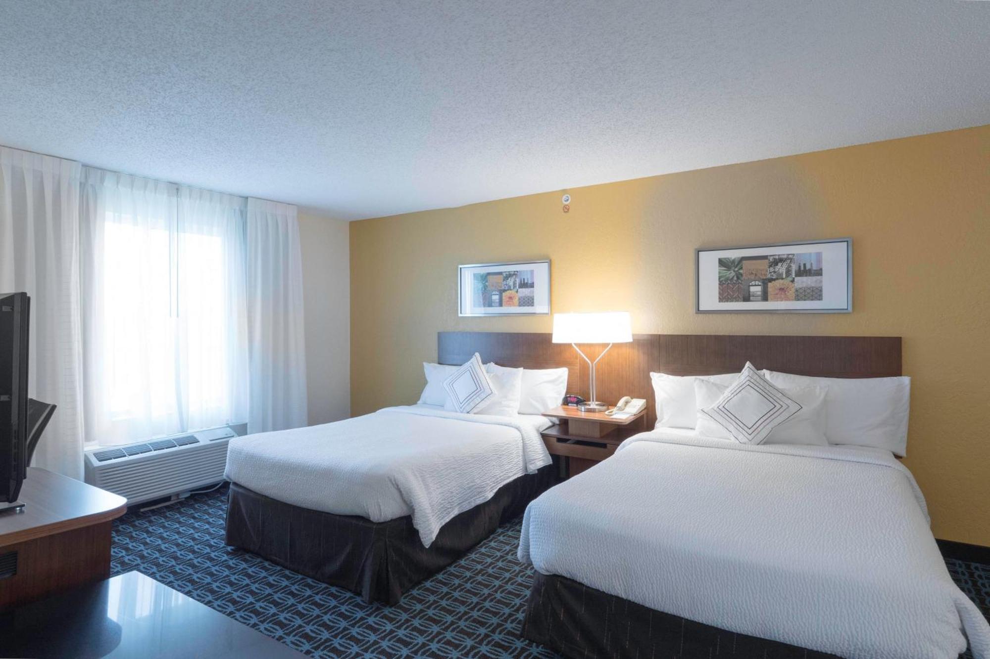 Fairfield Inn & Suites By Marriott Cleveland Streetsboro Exterior photo